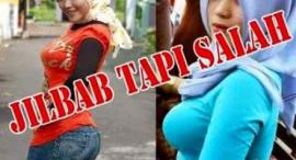 Berjilbab Tapi Telanjang, Kenapa Ya....